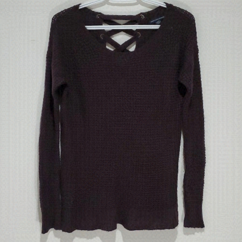American Eagle small maroon long sleeve sweater